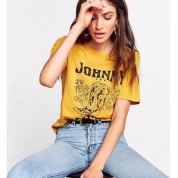 Daydreamer Tops - Johnny Cash Boots Tee